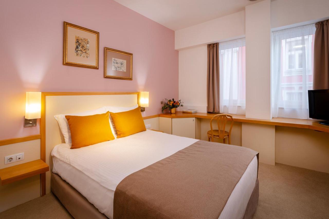 Arte Sofia Hotel Exteriör bild